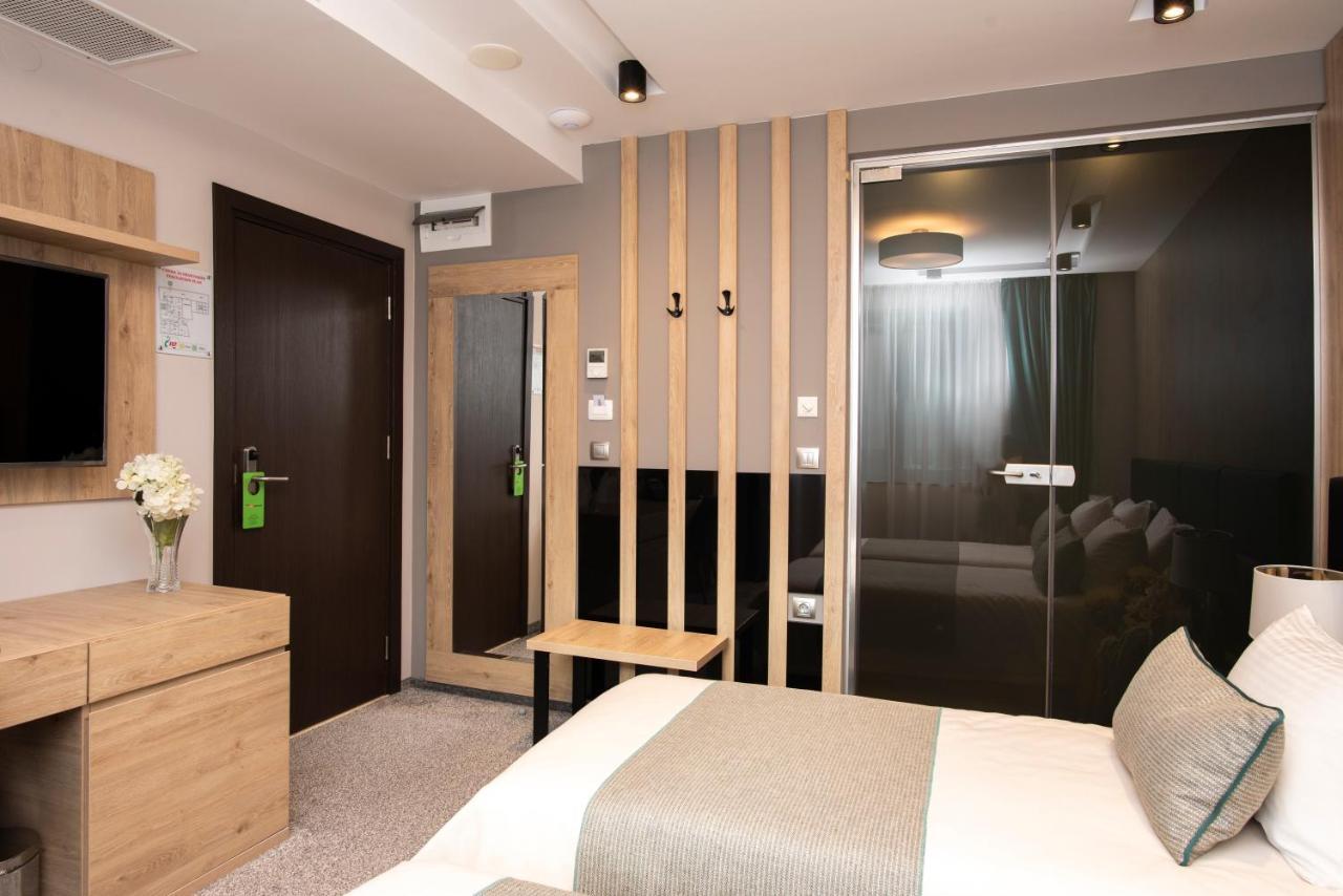 Family Hotel Business Club Shumen Dış mekan fotoğraf