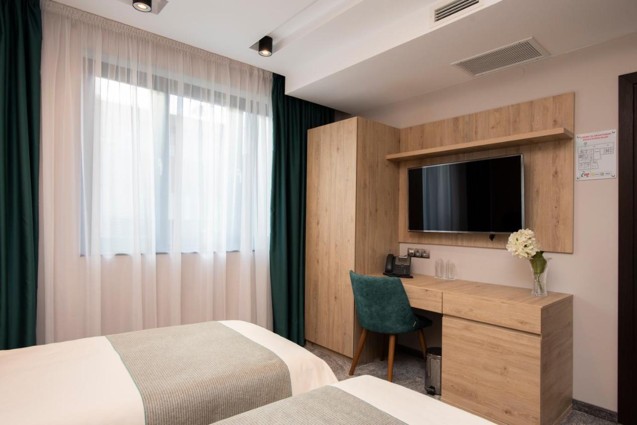 Family Hotel Business Club Shumen Dış mekan fotoğraf
