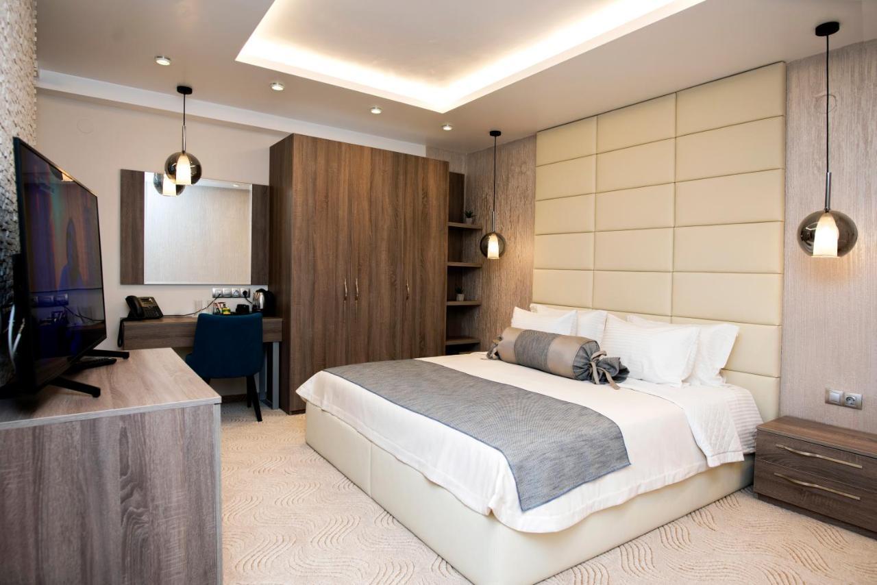 Family Hotel Business Club Shumen Dış mekan fotoğraf
